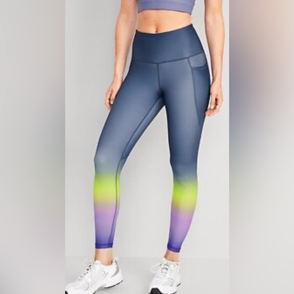 Old Navy High-Waisted PowerSoft 7/8 Leggings. Size medium.